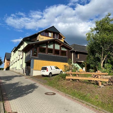 Ruhige Ferienwohnung Dreihansen Lossnitz Exterior photo